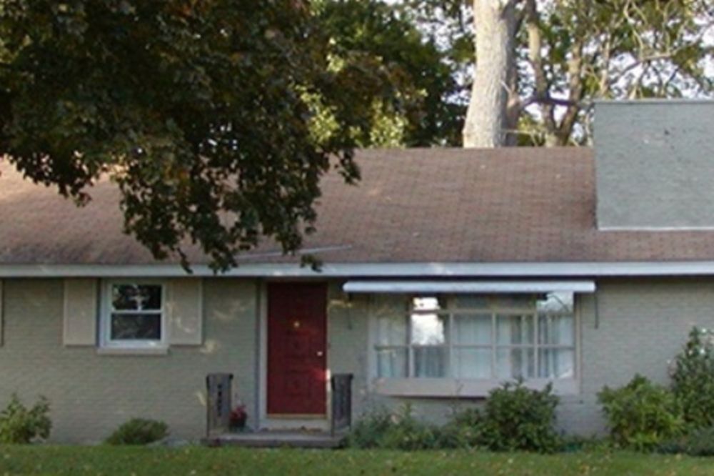 (VIDEO) Niko u ovoj kući nije živeo 59 godina. Kad su novi vlasnici otvorili vrata, šokirali su se