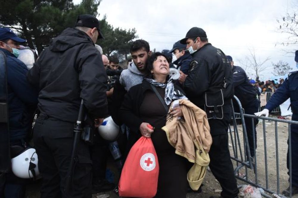 SPUSTILI RAMPE: Makedonija zatvorila granicu sa Grčkom!