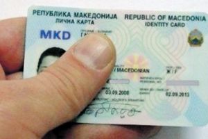 UKRALI IDENTITET 90 OSOBA: Otkriveno čak 30.000 lažnih ličnih karata u Makedoniji!