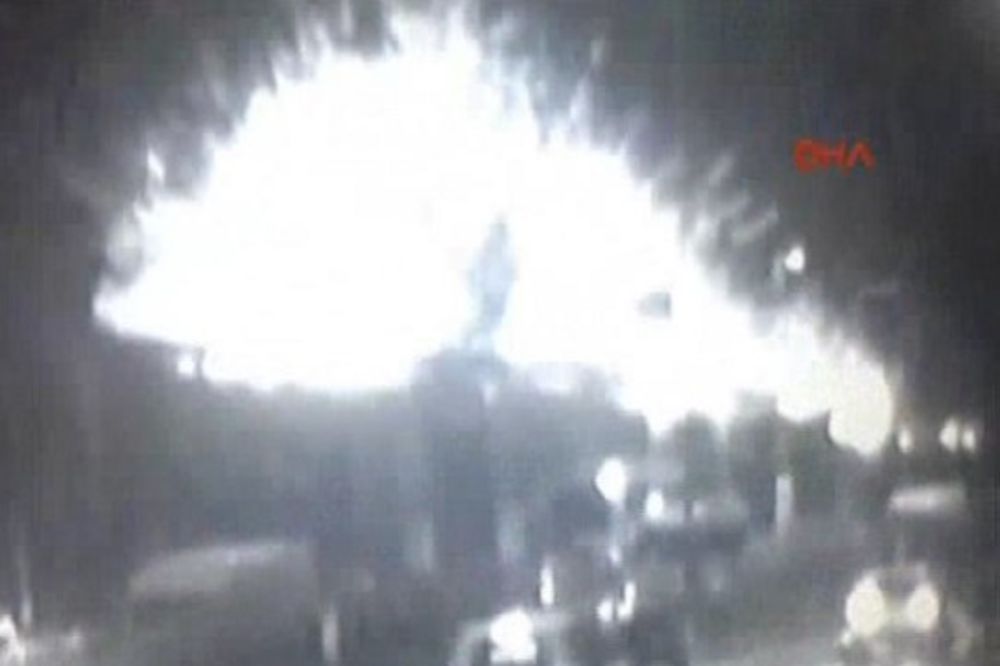(VIDEO) PRASAK U METROU: Pogledajte tačan trenutak eksplozije u Istanbulu