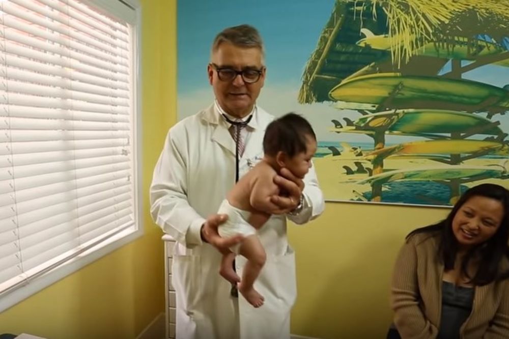 MAME VAŠA BEBA SAMO PLAČE Pedijatar iz Santa Monike otkrio trik nakon kojeg beba pestaje da plače