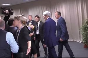 (VIDEO) PRVI PUT POSLE OBARANJA AVIONA: Lavrov i Keri razgovarali u prostorijama ruske delegacije