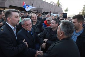 (FOTO) POSLE 10 GODINA PONOVO U SRBIJI: General Lazarević sleteo u Niš