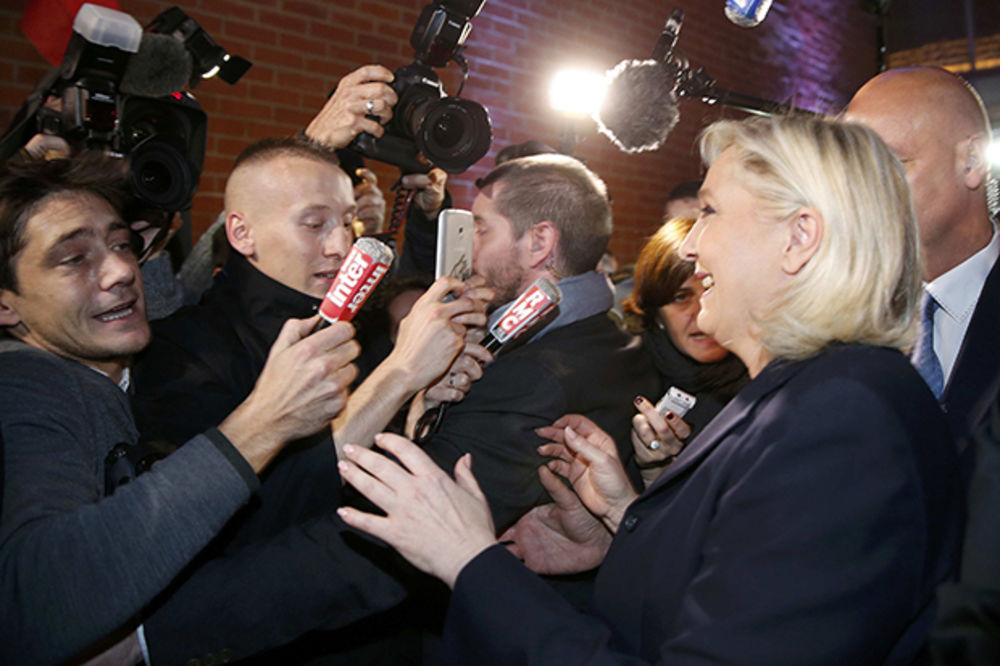 ŠOK! DESNICA PREUZIMA FRANCUSKU: Le Pen ubedljivo pobedila na izborima!
