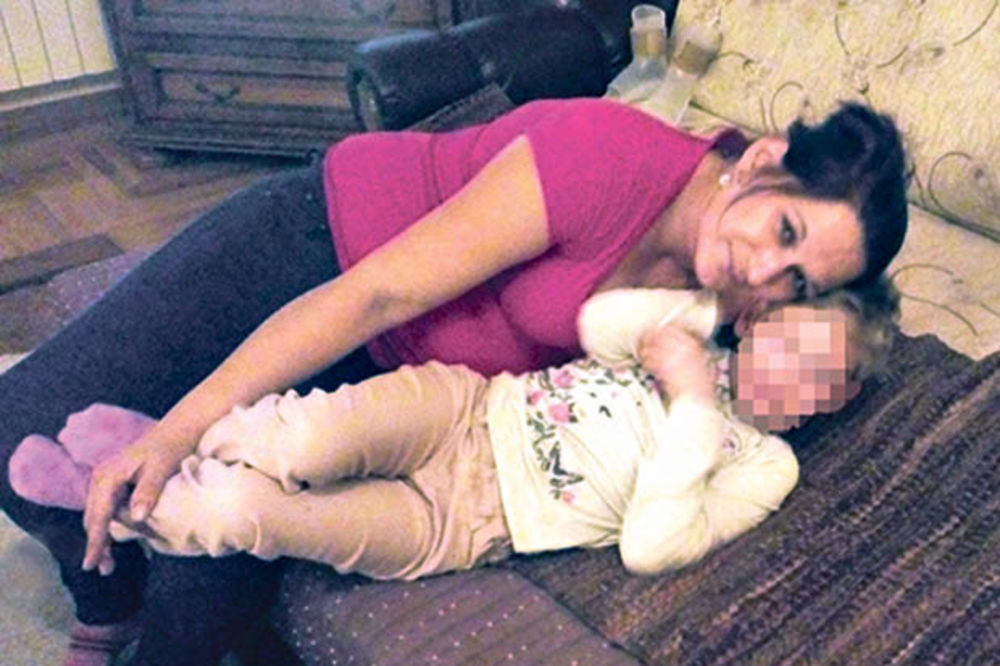 MAJKA DETETA SA CEREBRALNOM PARALIZOM: Ćerka će mi umreti jer Srbija neće da pomogne