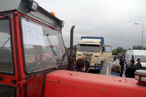 PAORI PROTESTUJU, NIKO NE MARI: Protest seljaka traje 15 dana al država ne reaguje
