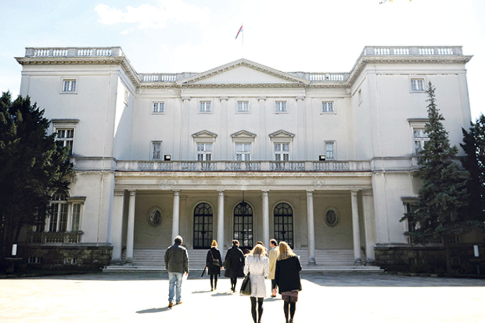 Prestolonaslednik i Princeza pozivaju novinare da posete Dvorski kompleks u sezoni 2016.