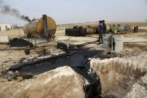 UDAR NA GLAVNI IZVOR PRIHODA: Uništeno 90 odsto nafte Islamske države