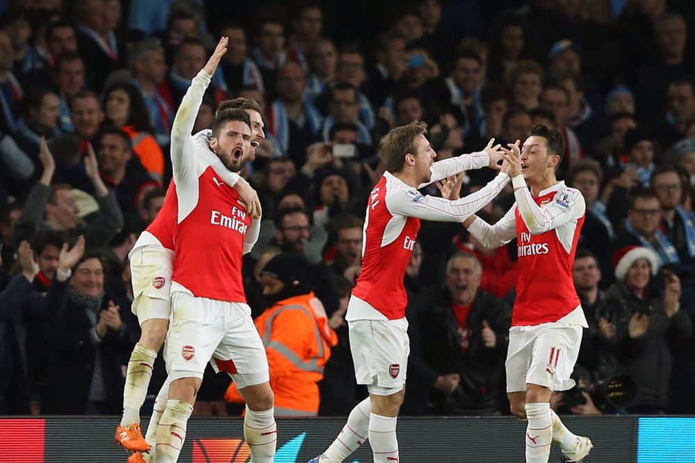 (VIDEO) TOBDŽIJE ISPALILE GRAĐANE: Arsenal u derbiju bolji od Sitija