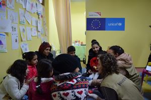 UTOČIŠTE NA IZBEGLIČKOM PUTU: Otvoren Kutak za decu i majke sa bebama u Adaševcima