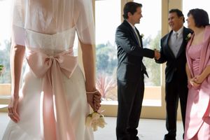 OVO JOŠ NISTE ČULI: Razveo se tokom venčanja i to zbog tašte!