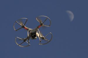 UMALO IZBEGNUTA TEŠKA TRAGEDIJA: Dron udario u avion Britiš ervejza