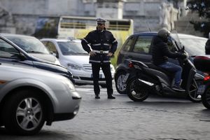 NEĆE VIŠE DA UDIŠU OTROVE: Rim i Milano zabranili automobile i motore
