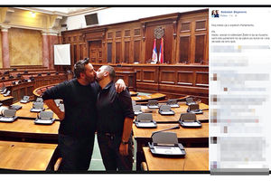 (FOTO) MOJ MEDA I JA U SKUPŠTINI: Pao prvi gej poljubac u srpskom parlamentu!