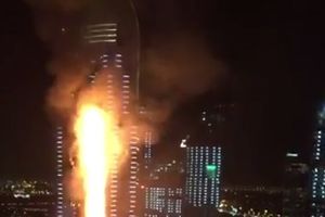 (FOTO) GORI 20 SPRATOVA: Požar u luksuznom hotelu u Dubaiju