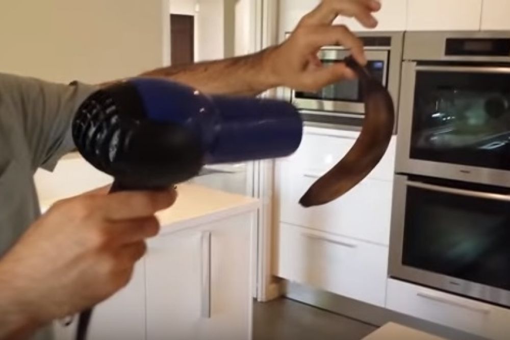 (VIDEO) Sušio fenom potamnelu bananu: Kada vidite zašto, odmah ćete učiniti isto!