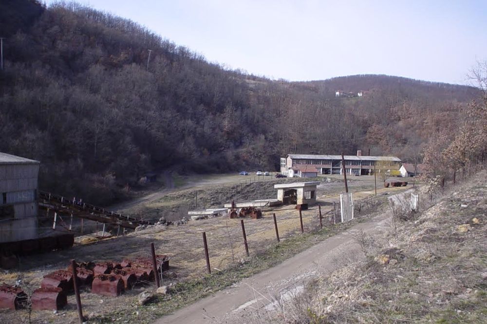 URUŠAVANJE U JAMI RUDNIKA LEĆE: Teško povređen rudar