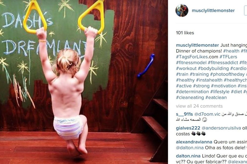 (FOTO) MALI HERKULES: Ima 3 godine a mišiće na kojem bi mu svi muškarci pozavideli!