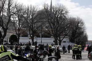 CRNE SLUTNJE NEMAČKE KANCELARKE: Među žrtvama u Istambulu verovatno ima i Nemaca
