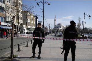 PANIKA U ISTANBULU: Eksplodirala ručna bomba, povređene tri osobe