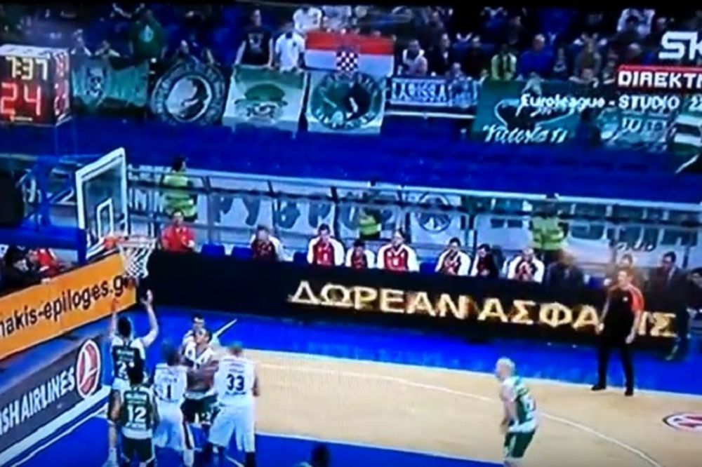 (VIDEO) GRCI IZAZIVAJU: Evo kako navijači Panatinaikosa provociraju crveno-bele hrvatskom zastavom