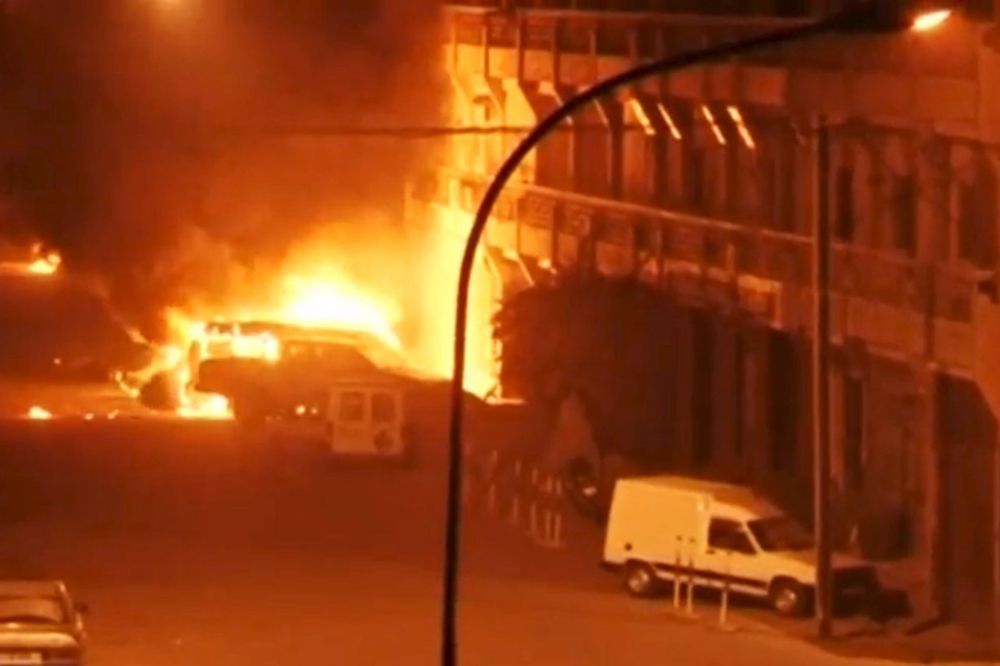 (FOTO, VIDEO) HAOS U BURKINI FASO: Najmanje 27 mrtvih u napadu islamista na luksuzni hotel