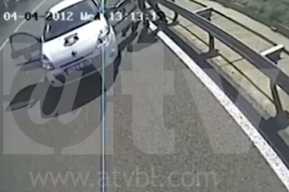 (VIDEO) IZLETELI IZ AUDIJA: Ovako su specijalci RS ukrali 300.000 evra iz blindiranog vozila