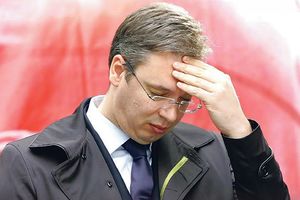 VUČIĆU PADA REJTING: Izbori su mu jedini spas!