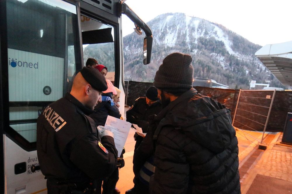U Austriji uhapšeno više od 1.000 krijumčara ljudi!