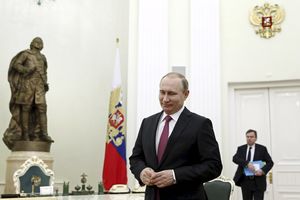 (VIDEO) NJEMU JE TEGLA POLUPUNA: Putin u rekordnom padu ruske rublje vidi nove mogućnosti