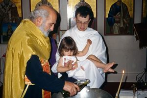 ITALIJANSKI SATIRIČNI SAJT DIGAO EU NA NOGE: Evropski sud od marta 2016. zabranjuje krštenje beba!