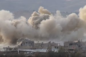(VIDEO) POGLEDAJTE KAKO SIRIJSKA VOJSKA ČISTI AL KAIDU: Oslobađaju predgrađe Damaska od džihadista