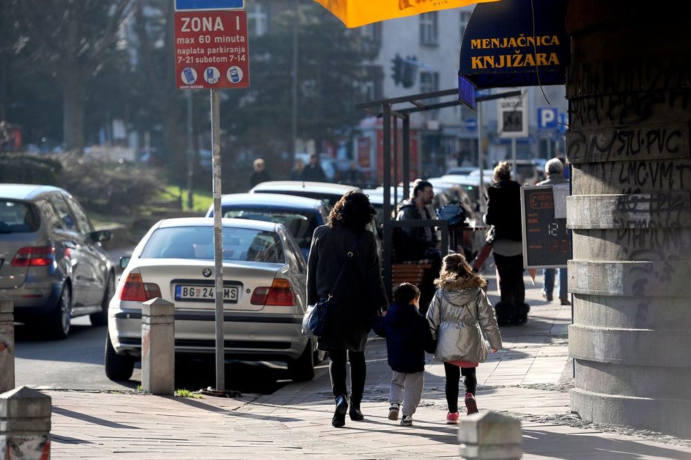 NAKON TMURNOG JUTRA, SUNČAN DAN: U Srbiji danas hladno sa vetrom, do 9 stepeni