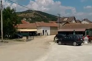 (VIDEO) KOD NJIH ŠVERCUJU LJUDE NA VELIKO: Albansko selo krijumčara očekuje mušterije