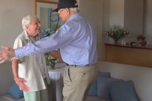 VIDEO NAJLEPŠA LJUBAVNA PRIČA: Rat ih razdvojio, ali su se sreli  posle 72 godine...