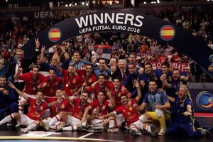 (VIDEO) RUSIMA PRIPALO SREBRO: Španci sedmi put u istoriji evropski šampioni!