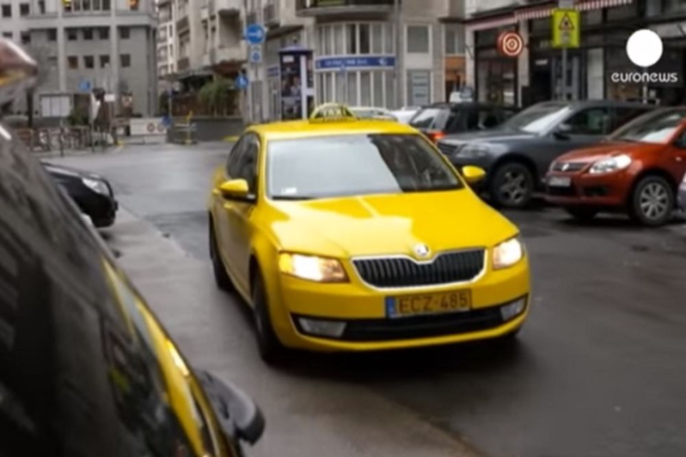 (VIDEO) REVOLUCIJA U BUDIMPEŠTI: Vožnju taksijem plaćaju u virtualnim bitkoinima!