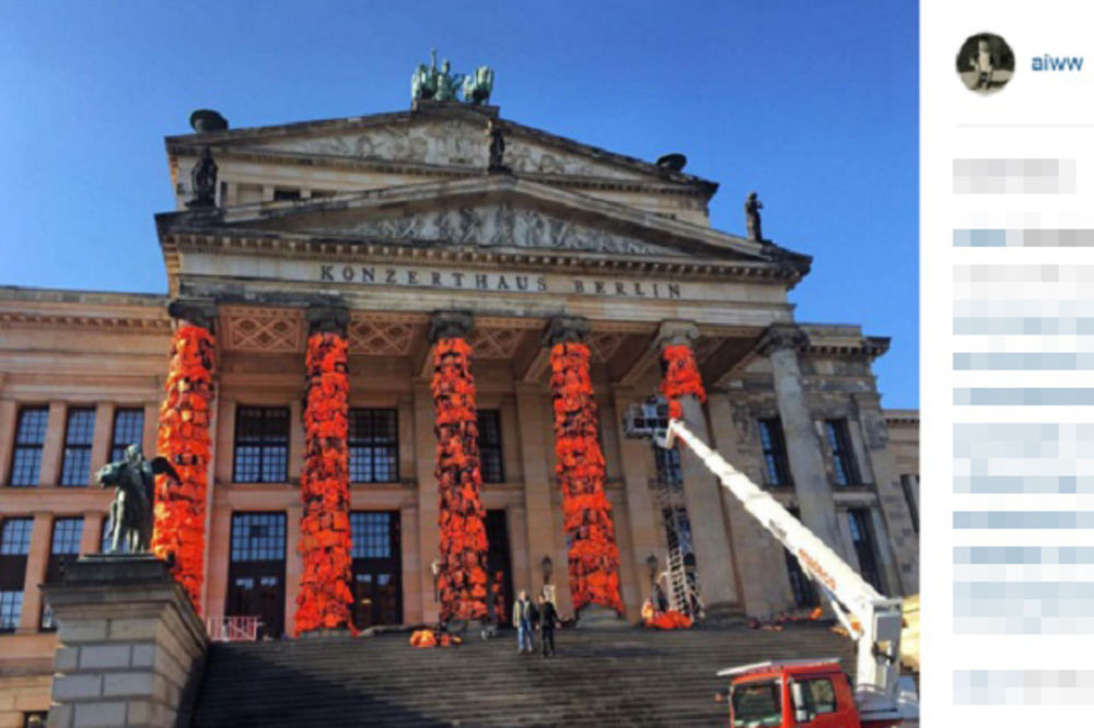 (VIDEO) EVROPO, ZAMISLI SE: Umetnik postavio 14.000 pojaseva za spasavanje na dvoranu u Berlinu