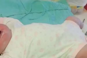 (VIDEO) BEBA DŽIN: Rodila se Olivija, teška 6 kilograma