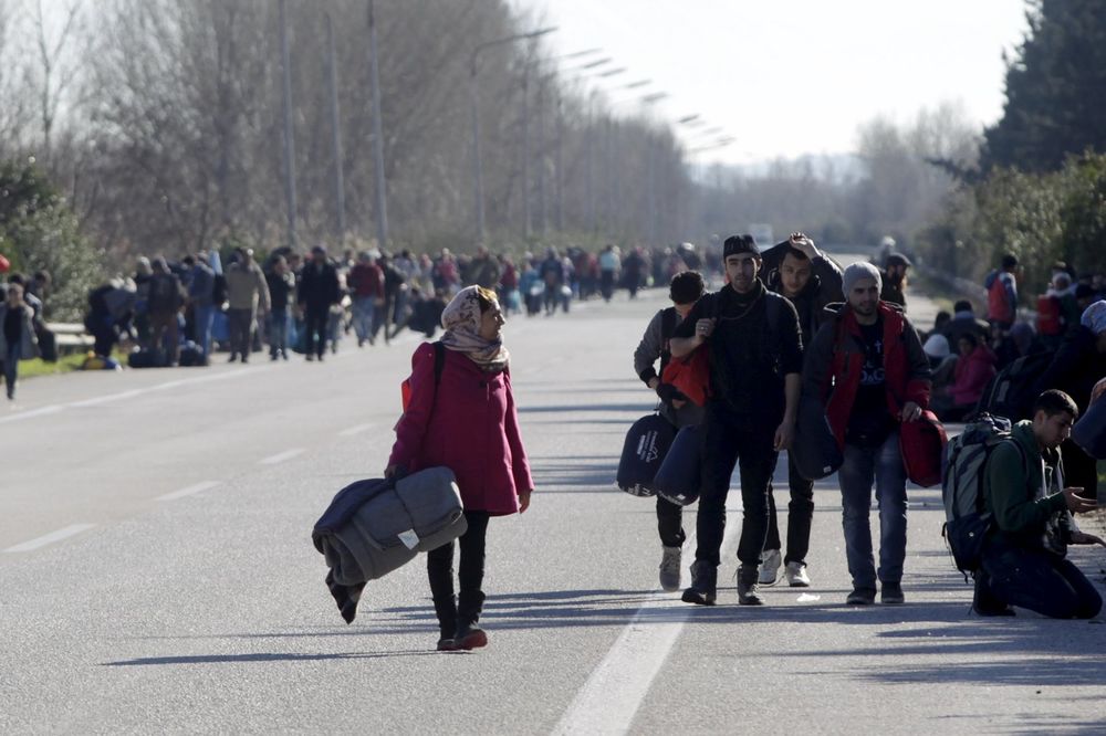 HAOS NA BALKANU: Migranti zaglavljeni u Grčkoj, novi pritisak i na Mađarsku