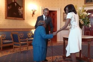 (VIDEO) NE ZNA ZA GODINE: Bakica (106) pokazala Obami kako se pleše