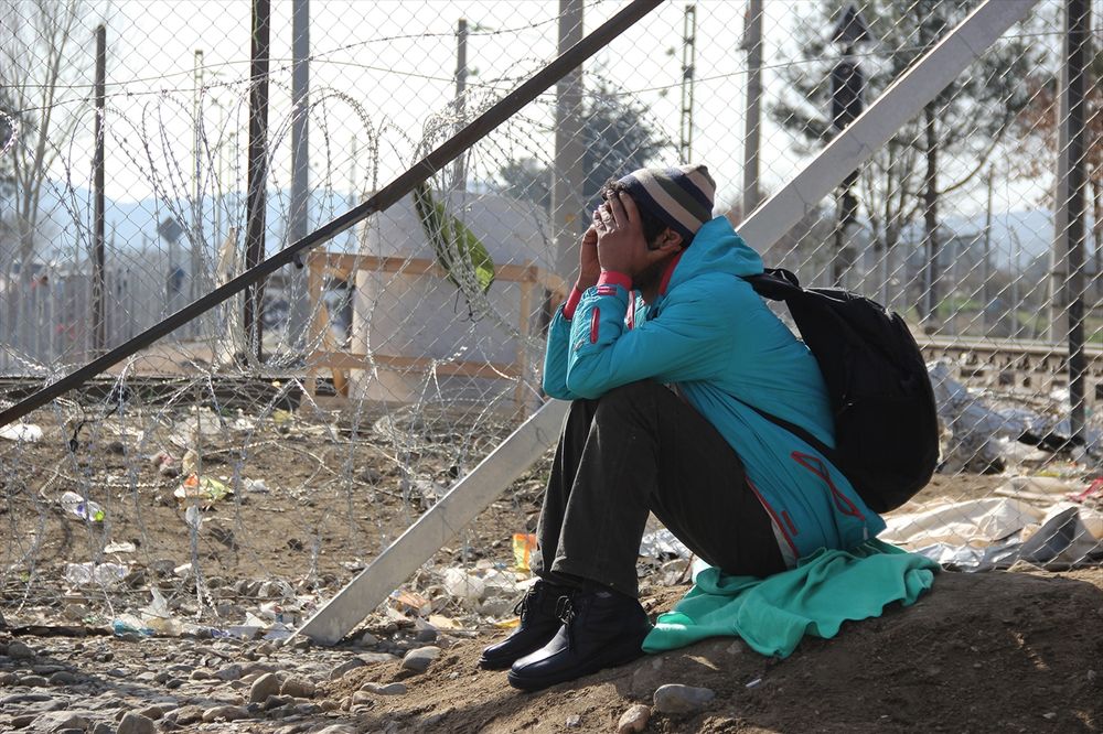 KRENULI NOVOM RUTOM: Sirijske izbeglice stigle nadomak grčko-albanske granice