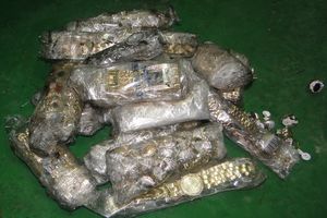GRADINA: Sprečeno krijumčarenje 5 kilograma srebra i bižuterije