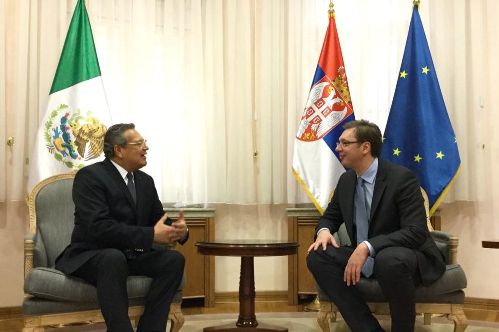 Vučić sa ambasadorom Meksika: Mudra spoljna politika Srbije