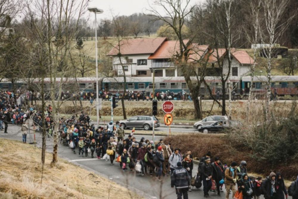 KURC STEŽE OBRUČ OKO MIGRANATA: Austrija od 1. marta uvodi policijski čas za azilante, a najavljen i preventivni pritvor za opasne tražioce azila!