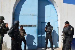 TUNIS U RATU: Zatvorena granica sa Libijom, najmanje 53 mrtvih u napadu