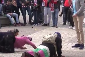 (VIDEO) SRAMNO PONAŠANJE HOLANĐANA: Navijači PSV ponižavali i zlostavljali prosjake u Madridu!