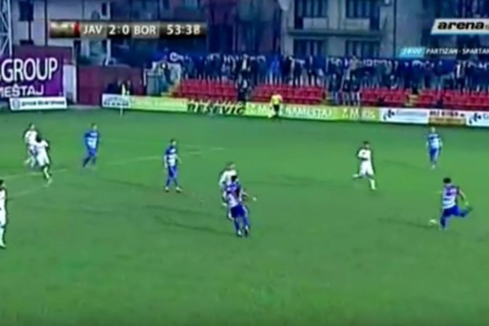 (VIDEO) OVO DECENIJAMA NISTE VIDELI U SRBIJI: Pogledajte golčinu fudbalera Borca sa 40 metara