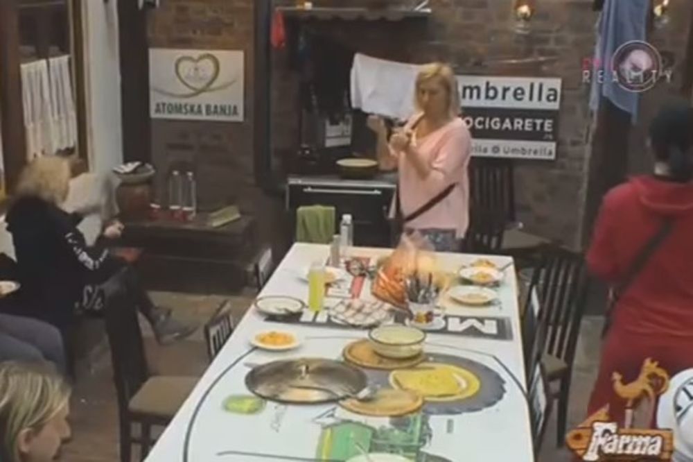 (VIDEO) JELENA DOŽIVELA FIJASKO: Niko neće da jede njenu hranu, evo i zašto