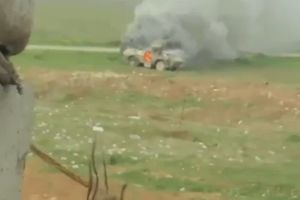 (VIDEO) BORBE KOD MOSULA: Ovako su Kurdi razneli oklopni transporter džihadista